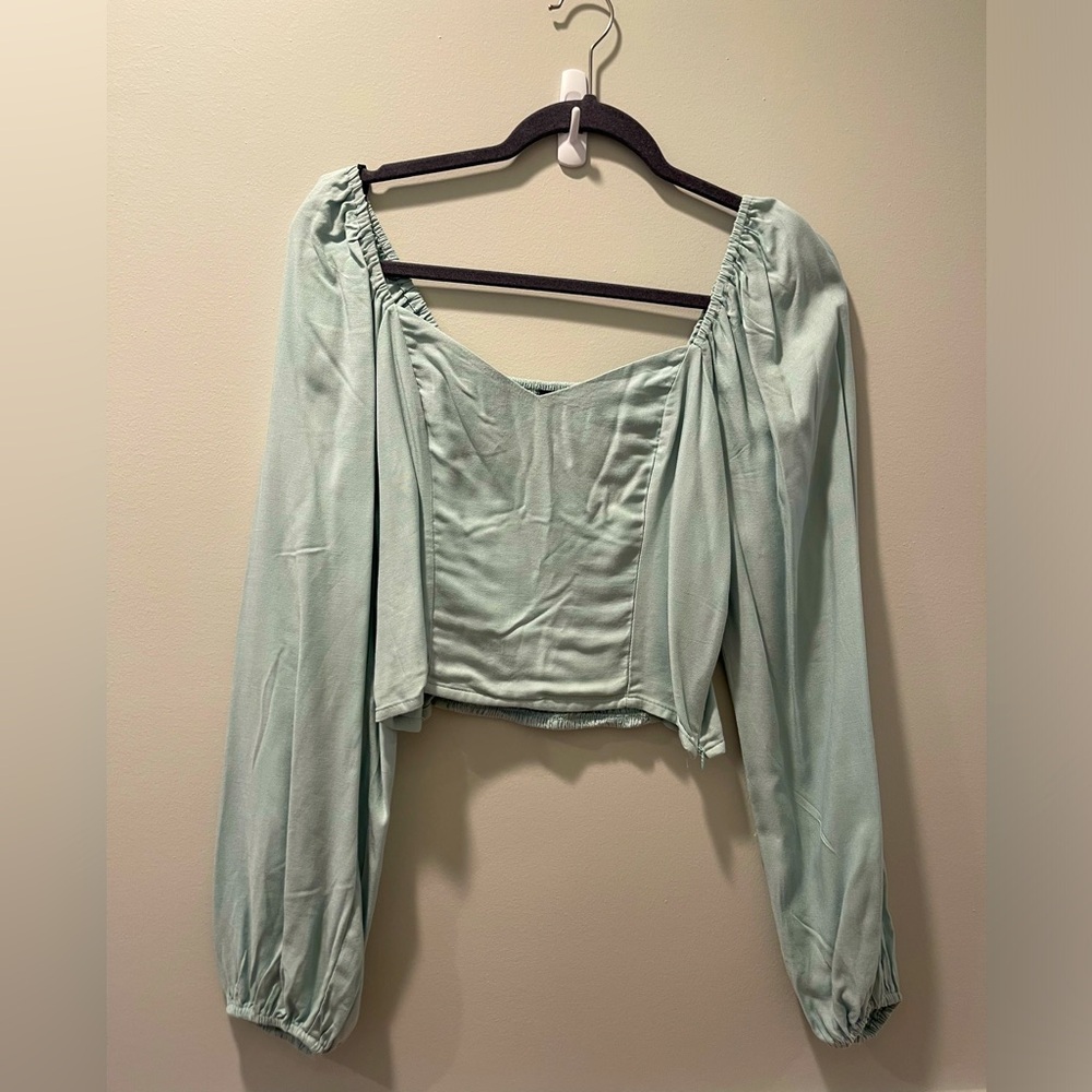 Forever 21 Womens Mint Green Long Sleeve Top, Size Medium